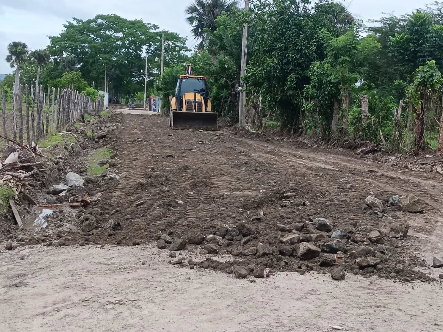 🏗️ Iniciamos el Arreglo de la Calle Las Orquídeas