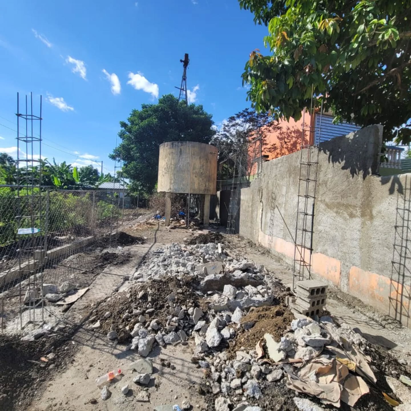 La Junta Distrital de Canca la Piedra Inicia la Construcción del Parque El Molino en Canca Abajo